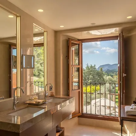 فندق Castell Son Claret - The Leading Of The World 5*